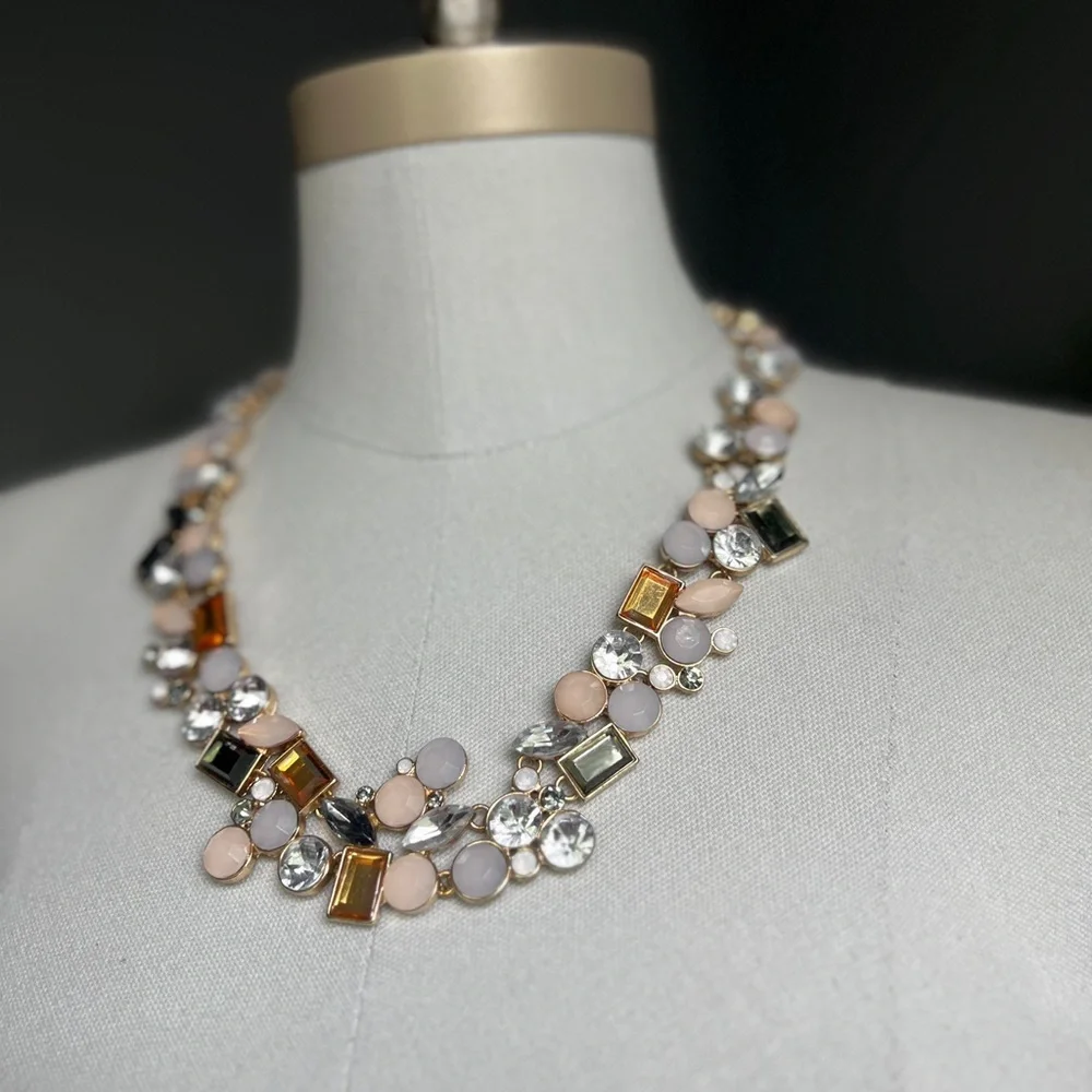 NWOT Macy's Brand Gold Tone Multi-Color Collar Necklace with Extender